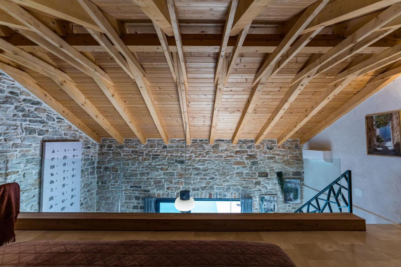 Villa Stone House With Pool Poeta Pridraga Exterior foto